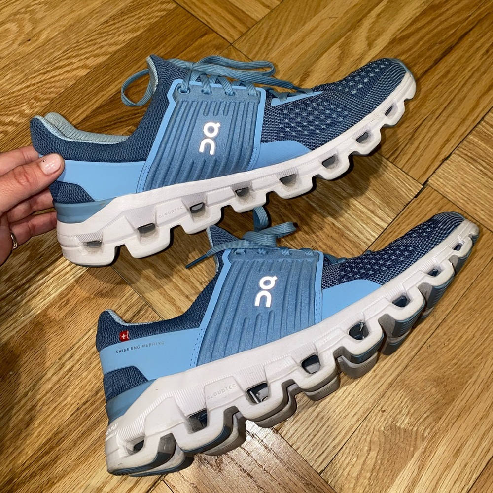 Cloudswift PR Sneakers - Picture 5 of 11